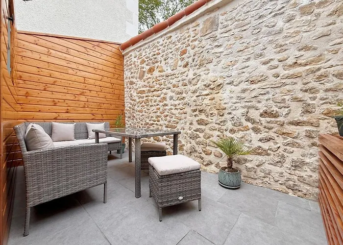 別荘 Maison Proche Centre-ville Et Futuroscope